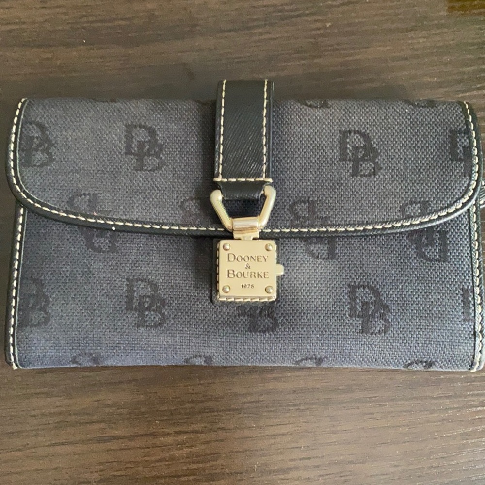 Dooney & Bourke black checkbook wallet